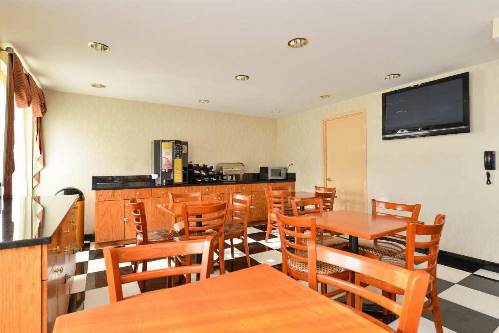 Lex View Inn at JFK Airport Image 10