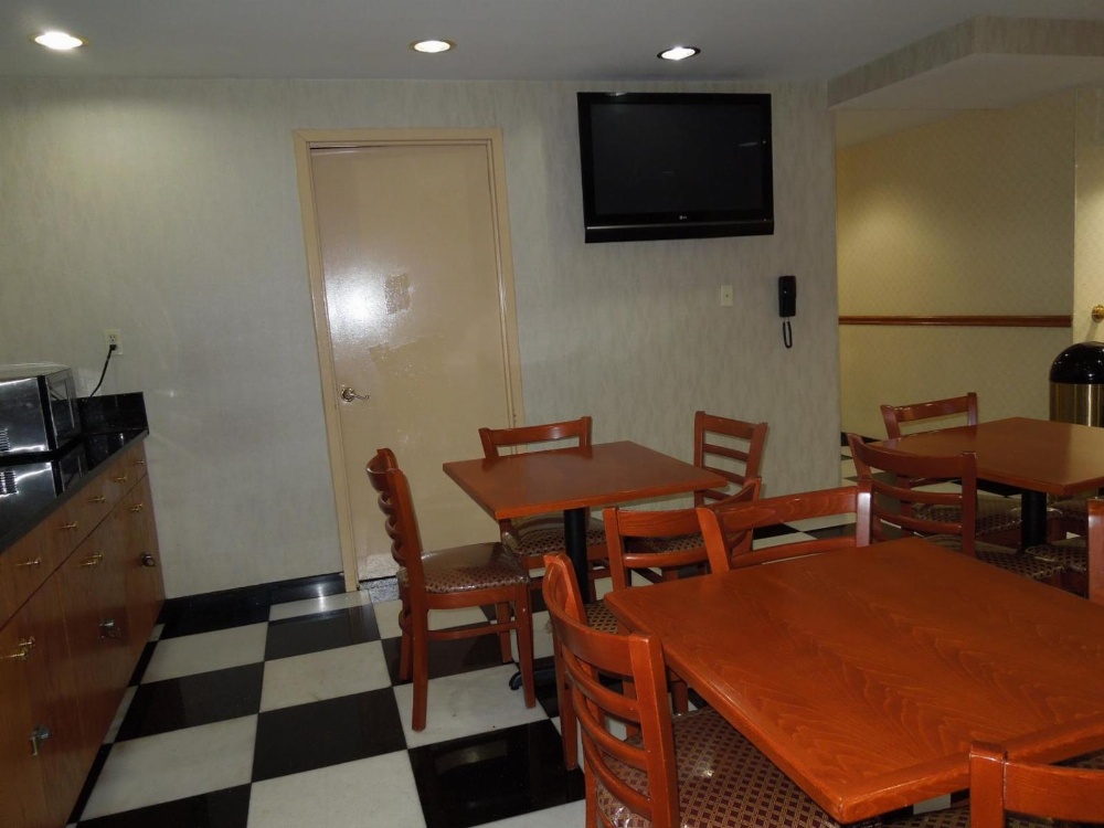 Lex View Inn at JFK Airport Image 15